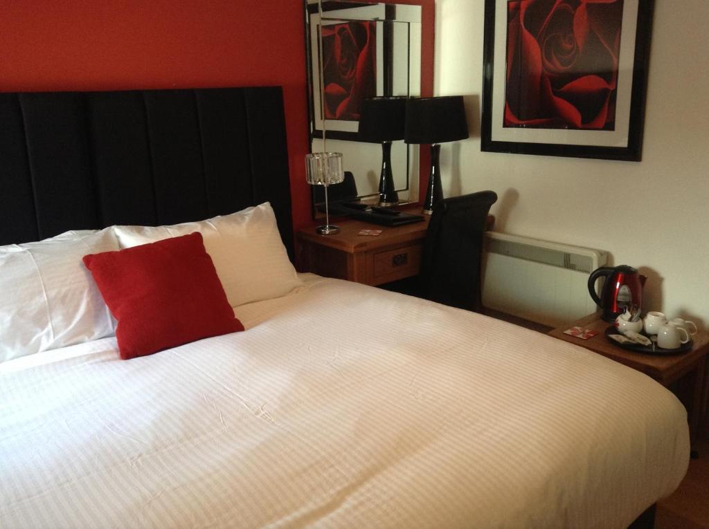 The Neuk Hotel Portlethen Room photo