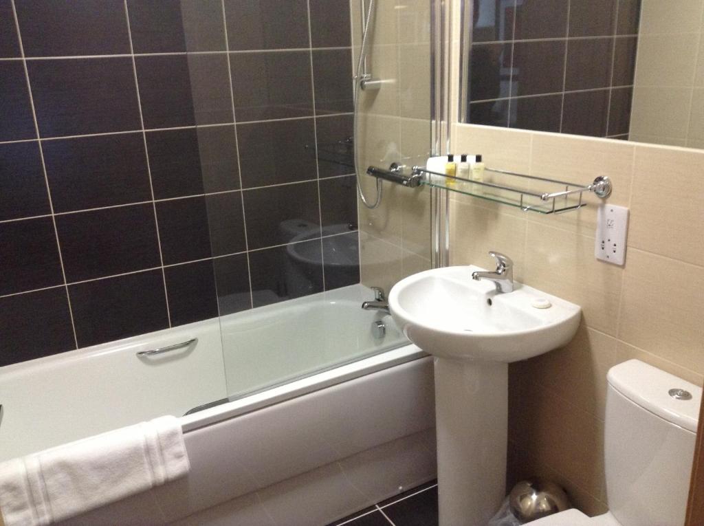 The Neuk Hotel Portlethen Room photo